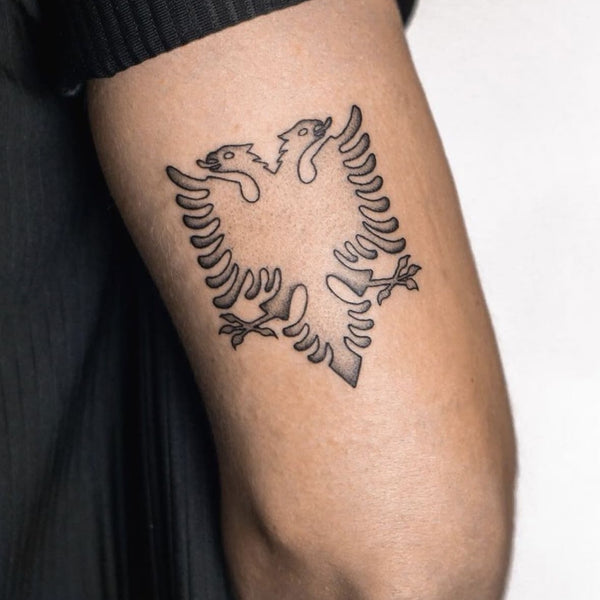 Albanien Adler Tattoo